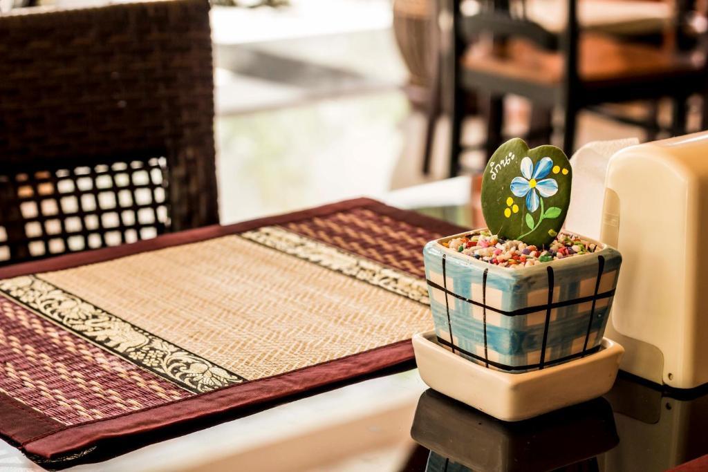 Larn Park Resortel Patong Exterior photo