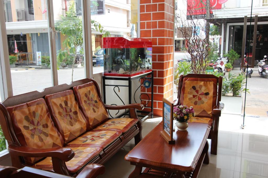 Larn Park Resortel Patong Exterior photo