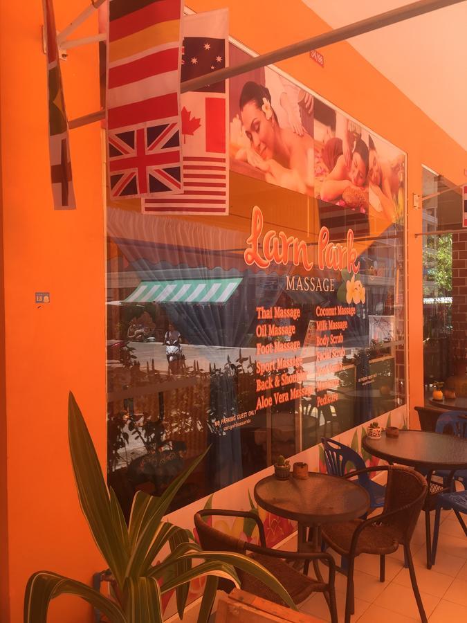 Larn Park Resortel Patong Exterior photo