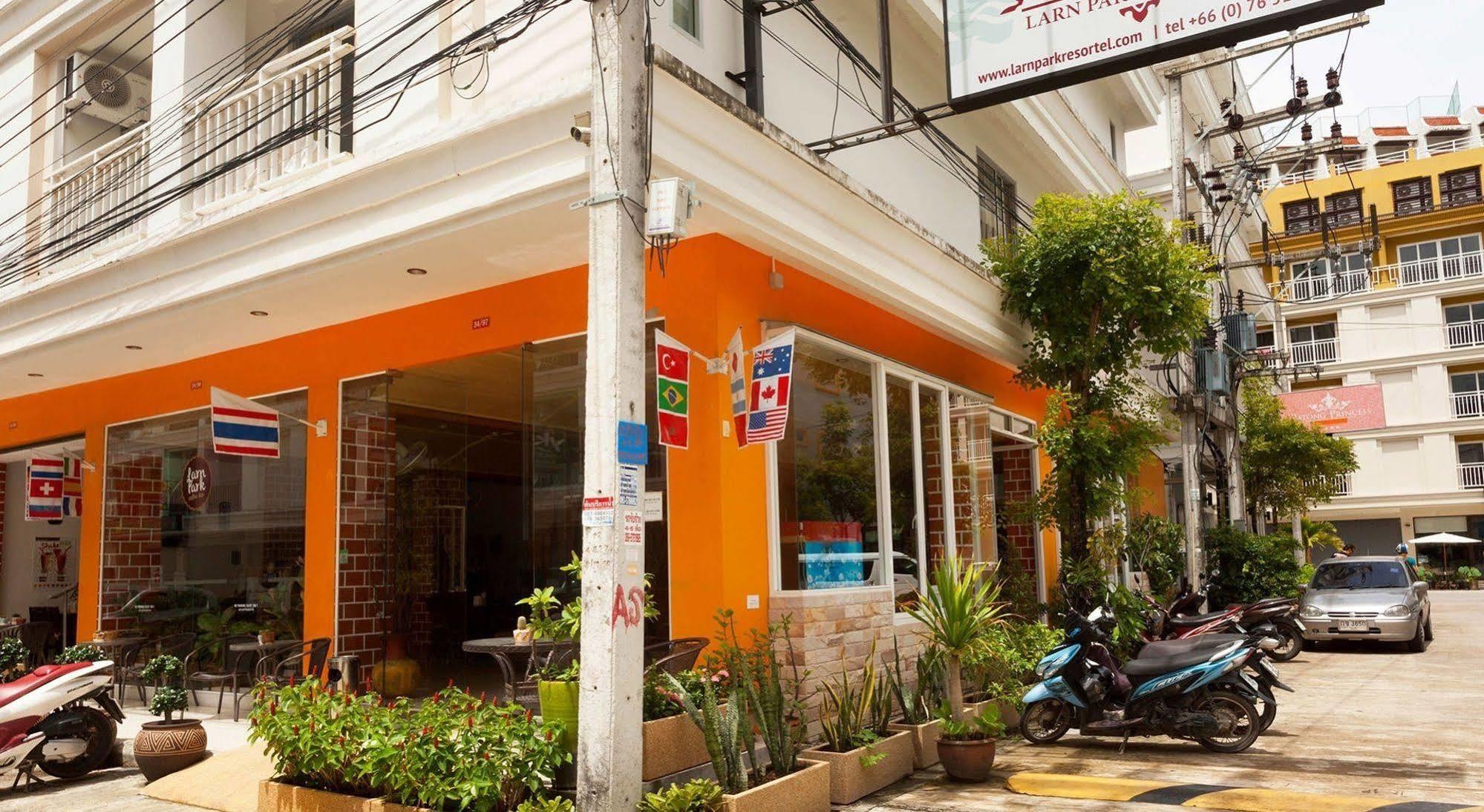 Larn Park Resortel Patong Exterior photo