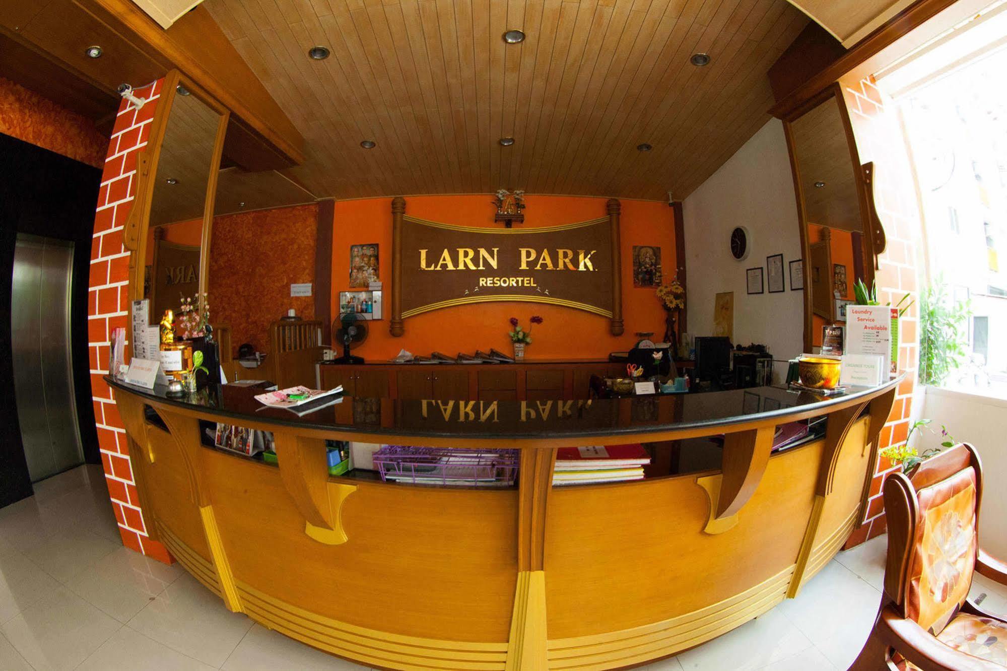 Larn Park Resortel Patong Exterior photo