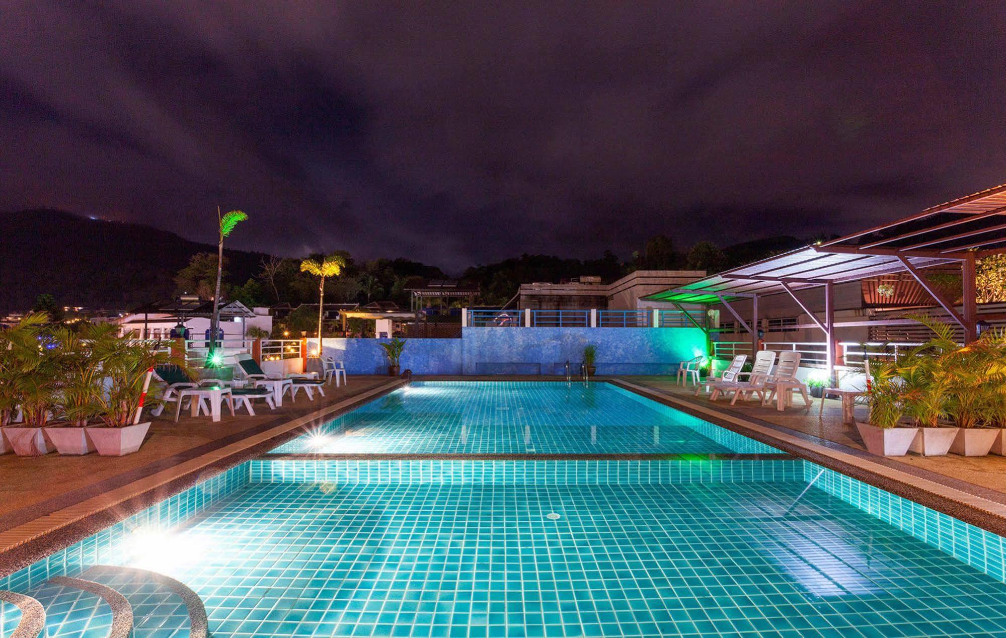 Larn Park Resortel Patong Exterior photo