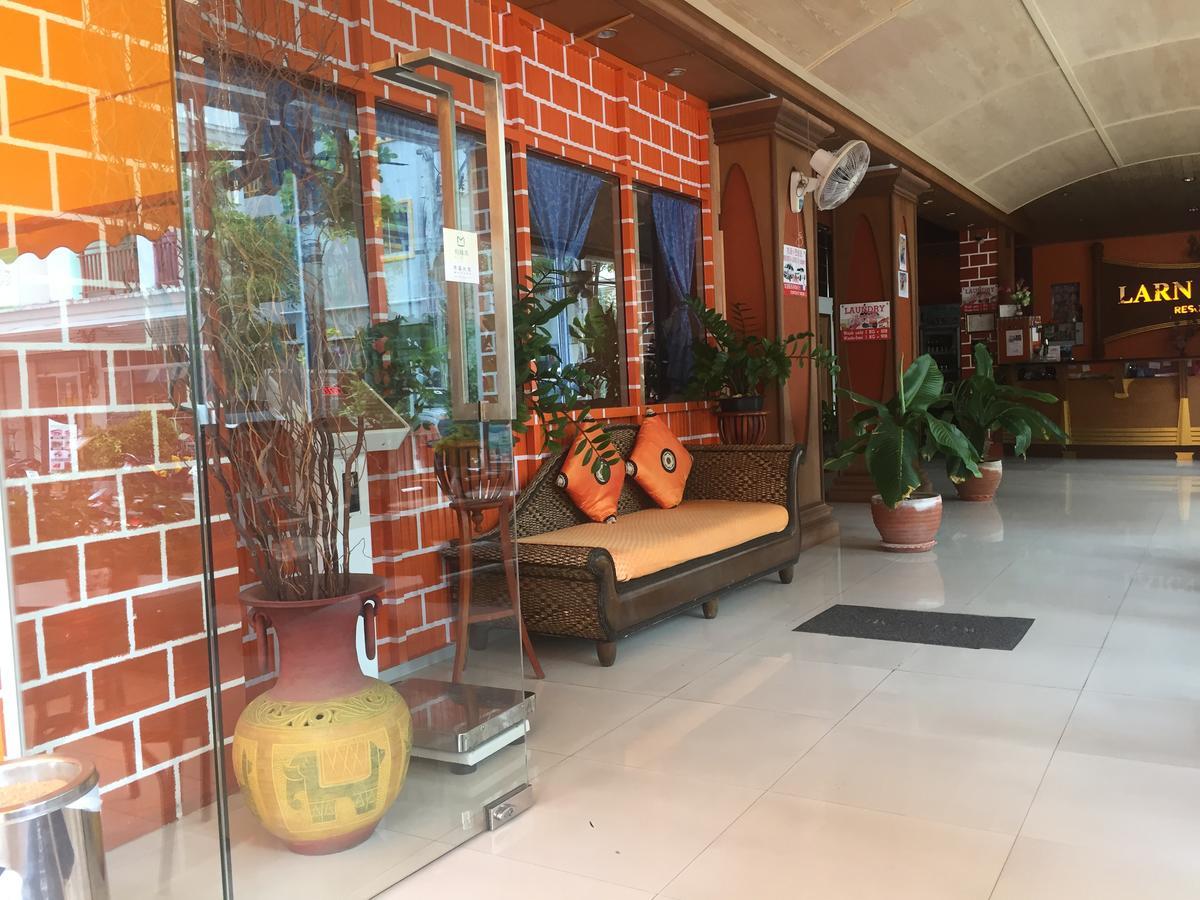 Larn Park Resortel Patong Exterior photo
